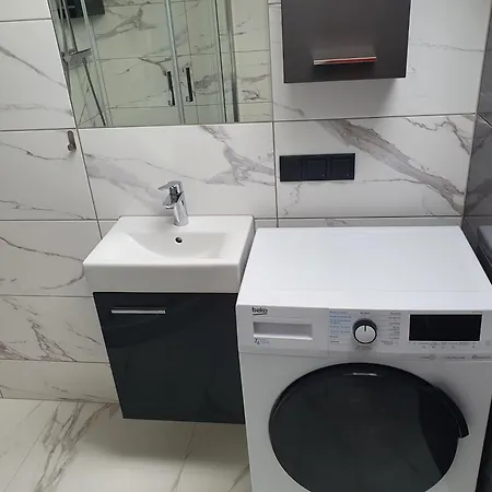 Apartament Przy Termach Jelenia Gora Exterior photo